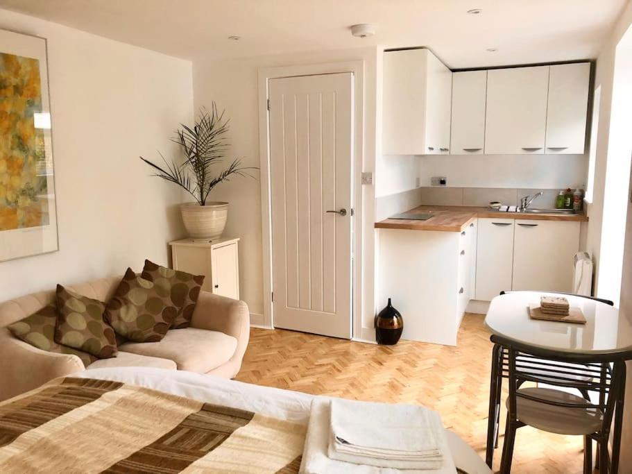Charming Studio Suite Minimum 2 Night Stay Southwick (West Sussex) Exterior foto
