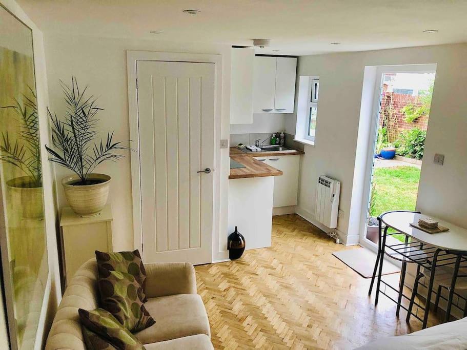 Charming Studio Suite Minimum 2 Night Stay Southwick (West Sussex) Exterior foto